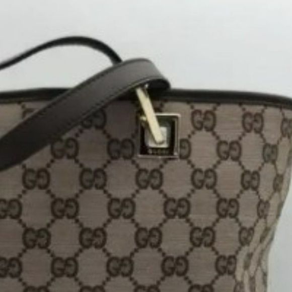 Authenticated GUCCI BROWN MONMOGRAMMED CANVAS BUCKET TOTE - Picture 4 of 4